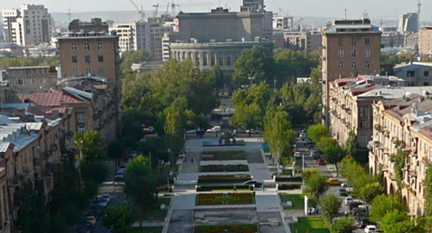 Армения, Ереван, вид с Каскада. Фото с сайта http://en.wikipedia.org