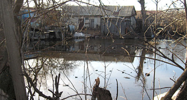 Волгоградская область, подтопление хуторов на реке Терса. 1 апреля 2010 года. Фото "Кавказского Узла"