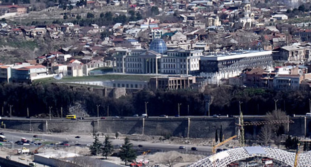 Грузия, Тбилиси, вид на Президентский дворец в Авлабари. Фото "Кавказского Узла"