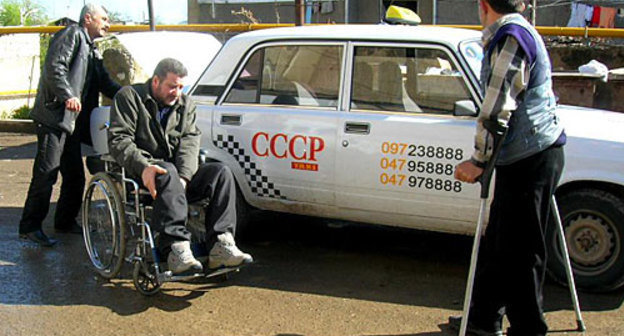 Нагорный Карабах, г.Степанакерт. Ветераны карабахской войны, 8 мая 2010 года. Фото "Кавказского Узла"