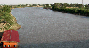 Русло Куры в Азербайджане. Фото с сайта http://ru.wikipedia.org