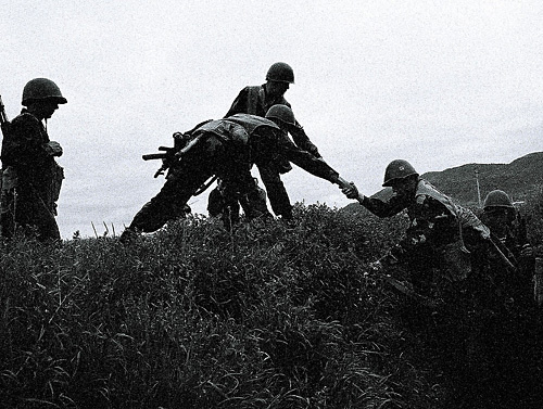 Армянские солдаты в Нагорном Карабахе (1994 г.). Фото с сайта http://ru.wikipedia.org