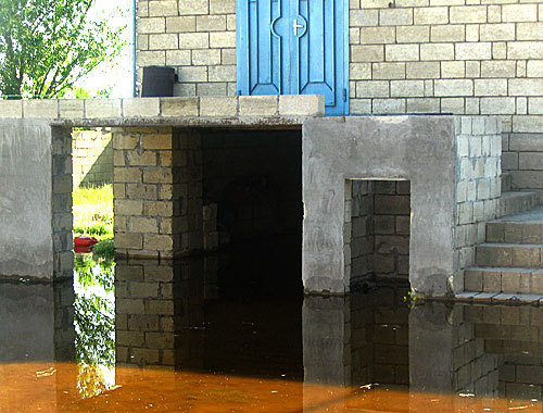 Последствия наводнения в селе Мусалы Саатлинского района Азербайджана. 5 июня 2010 года. Фото "Кавказского узла"