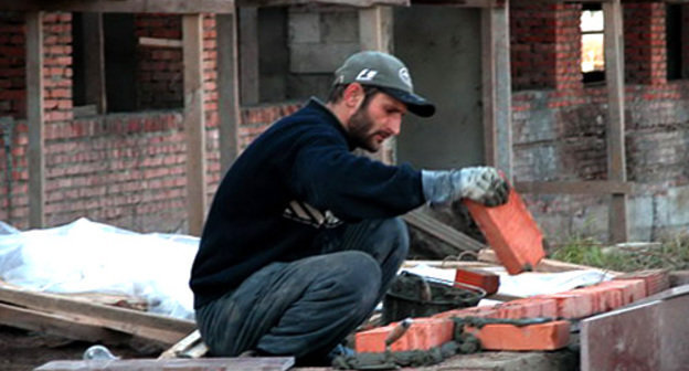 Чечня, Грозный, работы по восстановлению города. Фото с сайта www.chechnyafree.ru