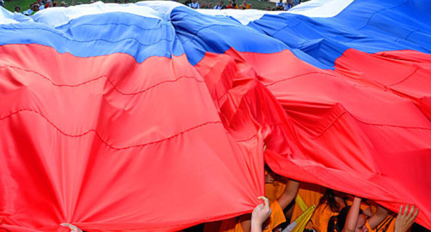 Открытие молодежного лагеря-форума "Машук-2010", 9 августа 2010 года. Фото предоставлено Департаментом по вопросам внутренней политики аппарата полномочного представителя Президента РФ в СКФО