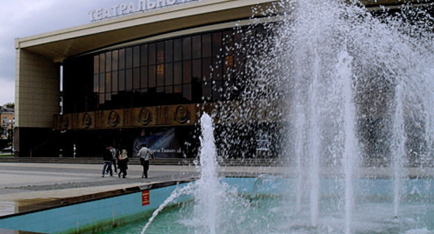 Здание театрально-концертного зала в Грозном, у которого 30 июня 2010 года произошел теракт. Татьяна Уколова для "Кавказского узла"