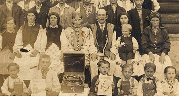 Свидетели Иеговы 20-х годов ХХ столетия в СССР. Фото с сайта www.historyjw.com