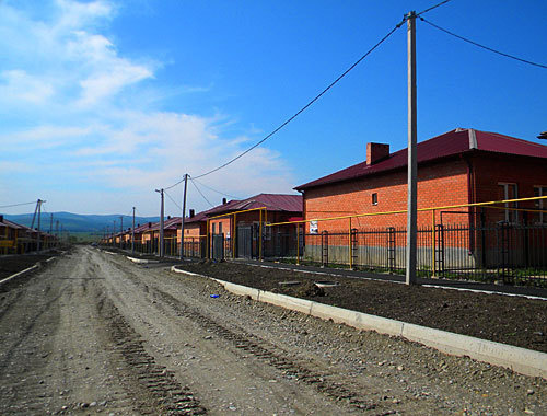 Коттеджный поселок для жителей оползневой зоны Малгобекского района Ингушетии, 27 августа 2010 года. Фото "Кавказского узла"
