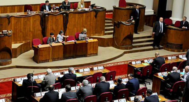 Заседание парламента Грузии 1 октября 2010 года. Фото с сайта www.parliament.ge