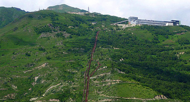 Территория вольфрамо-молибденового комбината в Тырныаузе, Кабарадино-Балкария. Фото с сайта www.tyrnyauz.ru