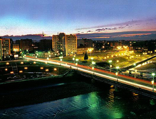 Владикавказ, набережная Терека, Чугунный мост. Фото с сайта http://gallery.darial-online.ru