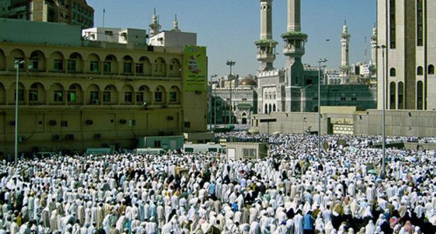 Саудовская Аравия, Мекка. Пятничная молитва паломников в мечети Харам, 2009 год. Фото "Кавказского узла"