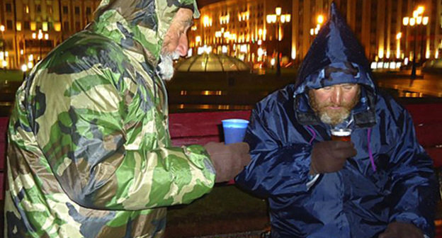 Участники голодовки на Манежной площади с требованием защиты политических прав балкарского народа. Москва, октябрь 2010 года. Фото: http://auaz.livejournal.com