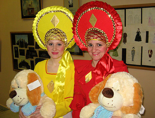 Ольга Пентина (слева) и Анна Ясафова, Волгоград, 20 ноября 2010 года. Фото "Кавказского узла" Ольга Пентина (слева) и Анна Ясафова, Волгоград, 20 ноября 2010 года. Фото "Кавказского узла"