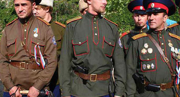 Представители Терского казачьего войска. Фото: www.ekhokavkaza.com