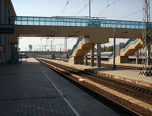 На платформе вокзала Ростов-Главный. Фото с сайта http://nashpoezd.narod.ru На платформе вокзала Ростов-Главный. Фото с сайта http://nashpoezd.narod.ru