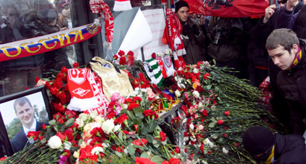 Акция памяти Егора Свиридова на Кронштадском бульваре в Москве, 11 декабря 2010 года. Фото Юрия Тимофеева, http://hegtor.livejournal.com