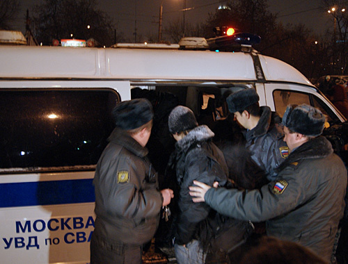 Задержание участников акции возле телецентра Останкино в Москве, 18 декабря 2010 года. Фото "Кавказского узла"