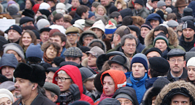 Участники антинационалистического митинга на Пушкинской площади в Москве, 26 декабря 2010 года. Фото "Кавказского узла"