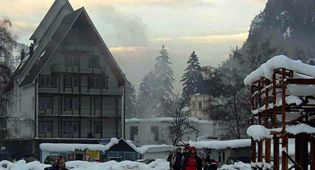 Карачаево-Черкесия, курортный поселок Домбай, январь 2010 года. Фото "Кавказского узла"