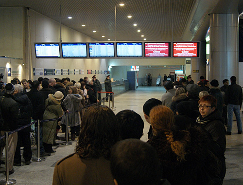 В зале прилетов аэропорта "Домодедово" после взрыва, 24 января 2011 года. Фото "Кавказского узла"