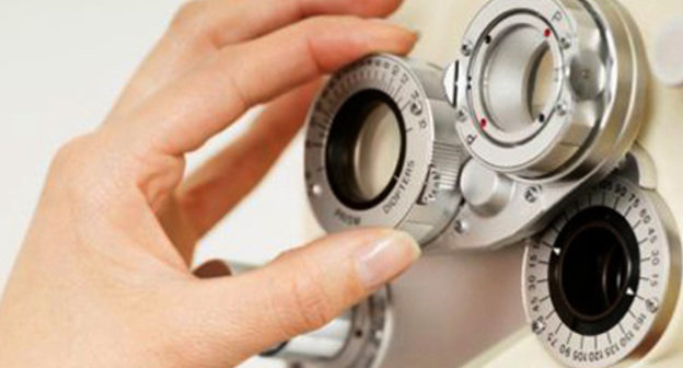 Оптический рефрактометр. Фото с сайта www.complex-clinic.ru