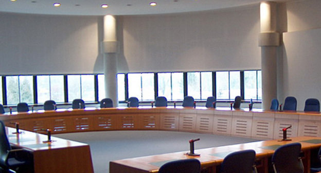 Зал судебных заседаний Европейского суда по правам человека в Страсбурге. Фото: www.flickr.com/photos/nicolas-marschall, Nicolas Marschall