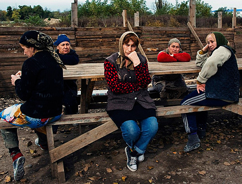 Женщины-строители в Грозном, Чечня, 2009 год. Фото: http://versoimages.com, автор Оксана Юшко