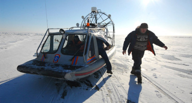 Спецтехника МЧС в зимний период -- судно на воздушной подушке.  Фото:  59.mchs.gov.ru