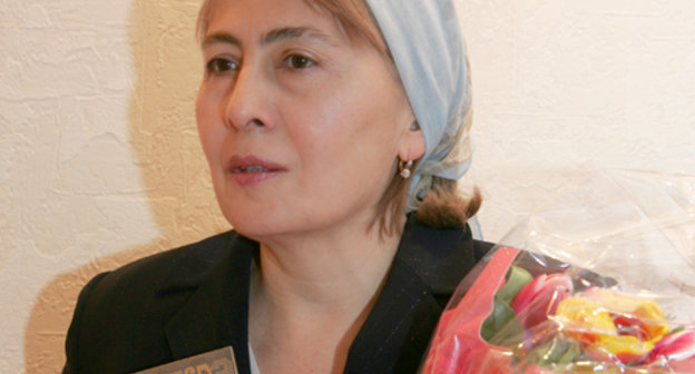 Лауреат Национальной премии в области журналистики «Искра-2010» Зарихан Зубайраева на церемонии награждения. Москва, 4 марта 2011 г. Фото "Кавказского узла".