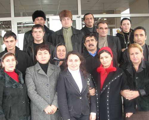 Участники регионального общественного движения "Чеченский комитет национального спасения". Фото: www.mashr.org