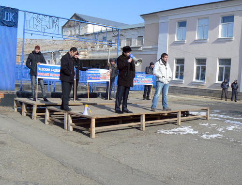 Митинг "За честные выборы" в г. Ипатово Ставропольского края 19 февраля 2011 г. Фото "Кавказского узла".
Митинг "За честные выборы" в г. Ипатово Ставропольского края 19 февраля 2011 г. Фото "Кавказского узла".