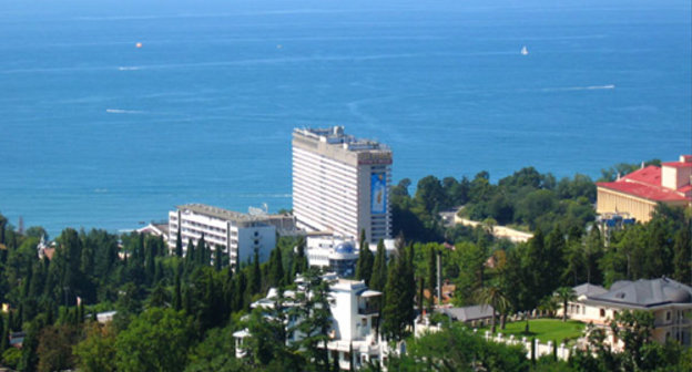 Вид города Сочи. Фото с сайта Sochi Russia Winter Games.com