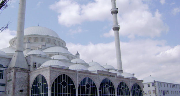 Центральная мечеть в Махачкале (Джума-мечеть). Март 2009 г. Фото "Кавказского узла"