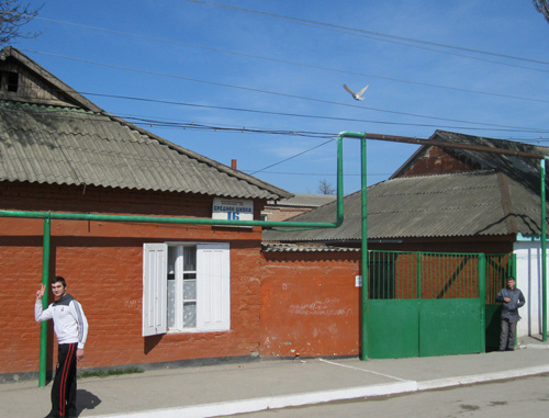 Школа No.16 в Андийском поселке г. Хасавюрт. 8 апреля 2011 г. Фото "Кавказского узла" 
