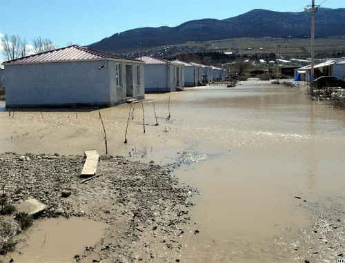 Поселок, затопленный в результате ливневых дождей в регионе Картли, Грузия. Март 2010 г. Фото: Эхо Кавказа (www.ekhokavkaza.com), RFE/RL