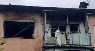 Выгоревшая  в результате спецоперации квартира в доме 4 по улице Кулиева в Нальчике, Кабардино-Балкария. 10 мая 2011 г. Фото очевидца.