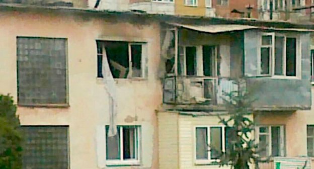Дом 4 по улице Кулиева в Нальчике, где проводилась спецоперация. Фото снято очевидцем на телефон.
