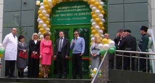 Черкесск, 12 мая 2011 г. Торжественное открытие Центра амбулаторного диализа для больных с терминальной почечной недостаточностью. Фото "Кавказского узла"