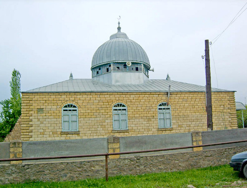 Мечеть в селении Советское Магарамкентского района Республики Дагестан. 15 мая 2011 г. Фото "Кавказского узла"