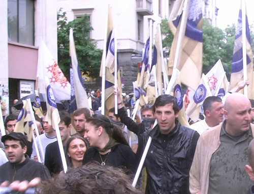 Шествие оппозиции в Тбилиси 21 мая 2011 г. Фото "Кавказского узла"