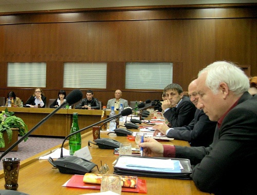 Участники  научно-практической конференции в Махачкале 24 мая 2011 г. Фото "Кавказского узла"