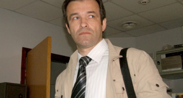 Адвокат главы Чечни Рамзана Кадырова Андрей Красненков в здании Хамовнического суда в Москве. 10 мая 2011 г. Фото "Кавказского узла"