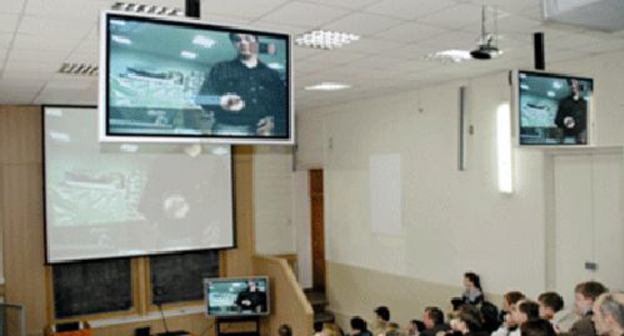 Южно-Российский региональный центр информатизации ЮФУ (ЮГИНФО ЮФУ). Современная телекоммуникационная сеть была создана благодаря совместному проекту Администрации Ростовской области и Фонда Сороса (Института "Открытое общество". Фото с сайта ЮГИНФО ЮФУ (50.uginfo.sfedu.ru)