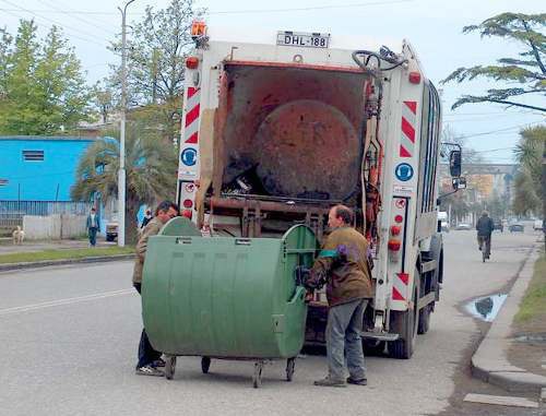 Уборка мусора в Тбилиси. Фото: www.ekhokavkaza.com