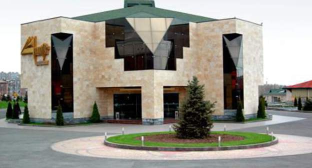 Ресторан "Арснакар" в Ереване, где 14 августа 2011 г. во время свадьбы произошла перестрелка. Фото: avan.harsnaqar.am