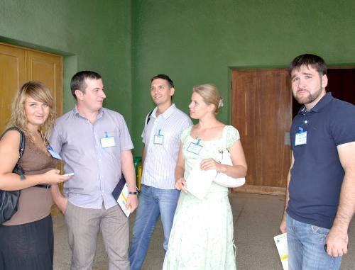 Представители Адыгеи на форуме "Форос. Абхазия". Август 2011 г. Фото предоставлено делегатами форума