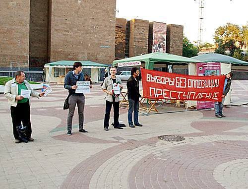 Акция за отмену парламентских выборов 4 декабря 2011 года в  Ростове-на-Дону. 26 сентября 2011 года. Фото предоставлено организаторами мероприятия.