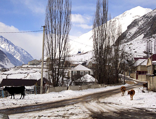 Селение Безенги. Черекский район, Кабардино-Балкария. 3 марта 2012 г. Фото Луизы Оразаевой для "Кавказского узла"