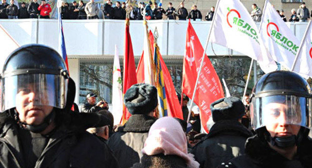 Митинг "За честные выборы" в Краснодаре. 10 декабря 2011 г. Фото: Елены Синеок, www.yuga.ru
